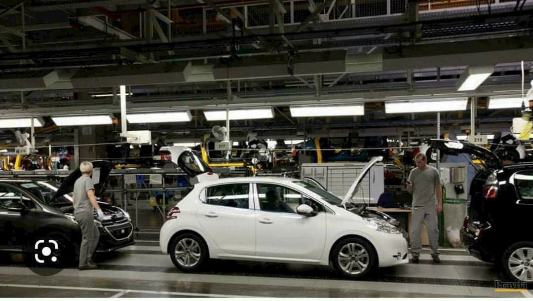 XKLĐ SLovakia 2025 đơn hàng lắp ráp ô tô